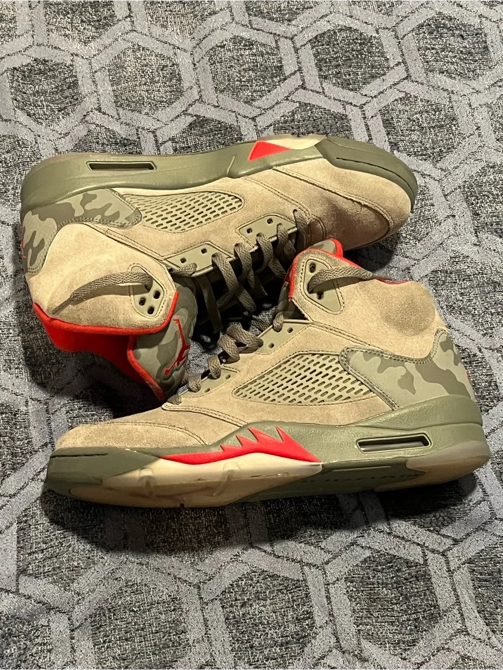 Jordan Men’s Suede Camo Tongue Sneakers - Olive & Red